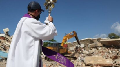 Iglesia catolica desarrolla programa de atención para victimas de terremotos