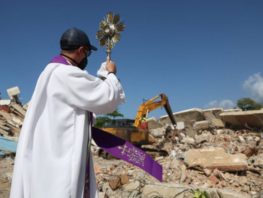 Iglesia catolica desarrolla programa de atención para victimas de terremotos