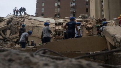 Siguen labores de rescate en Chacao