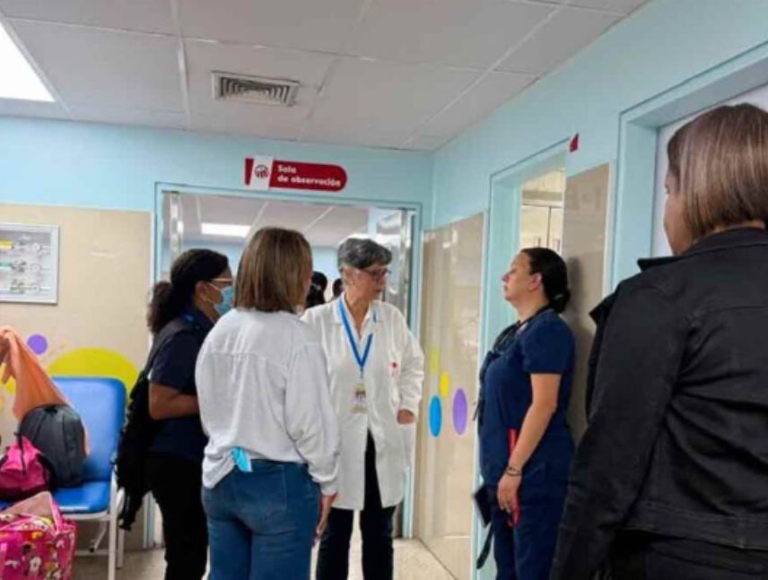 Autoridades evalúan la infraestructura de los hospitales tras terremotos