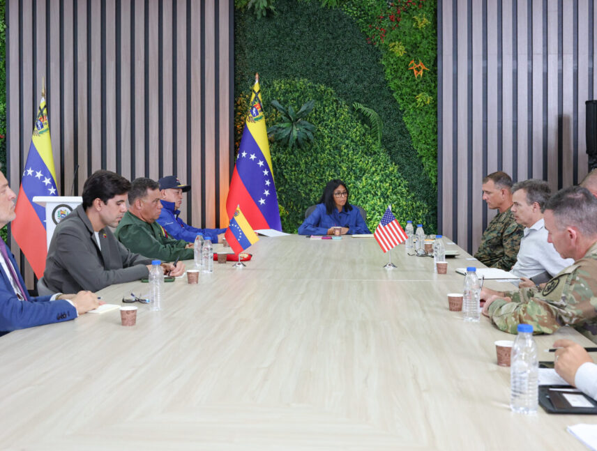 Presidenta (e) se reúne con delegación de EEUU por despliegue tras sismos