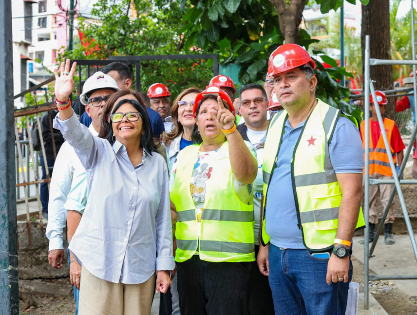 Delcy Rodríguez despliega brigadas populares en Caracas para acelerar reconstrucción