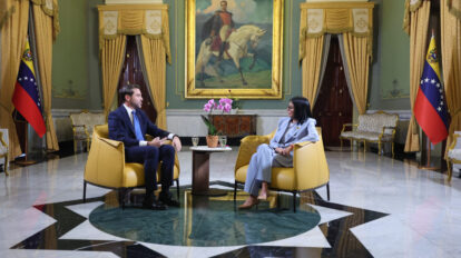 Rodríguez aplaude retorno de Venezuela al sistema financiero internacional