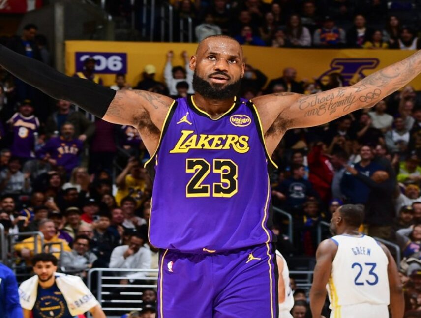 LeBron James acordó con Philadelphia 76ers