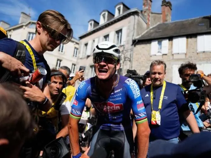 Van der Poel gana la novena etapa del Tour de Francia