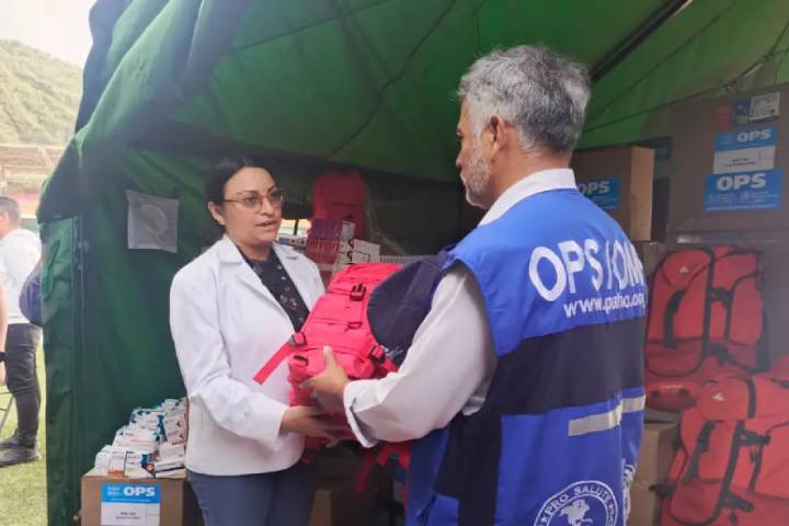 Venezuela recibe insumos médicos de la OPS en La Guaira