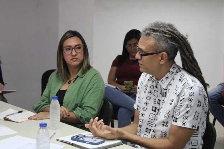 Instalan mesa técnica para expandir programa de atención recreativa