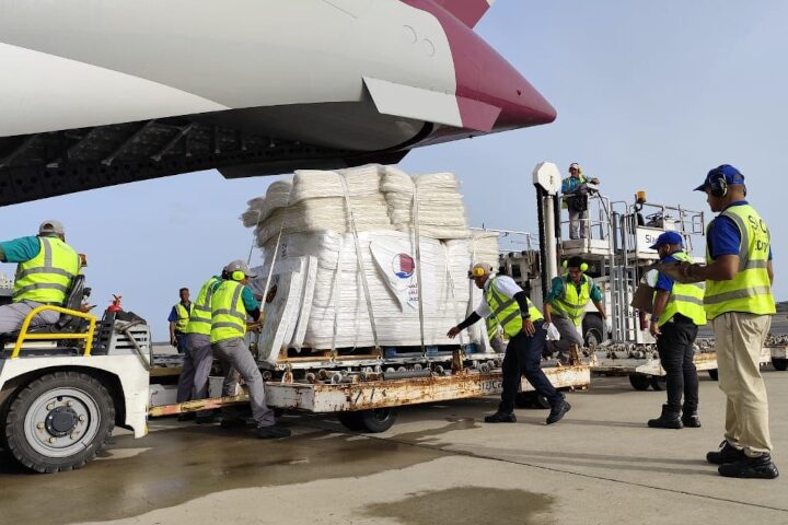 Catar envía 10.7 toneladas de ayuda humanitaria a Venezuela