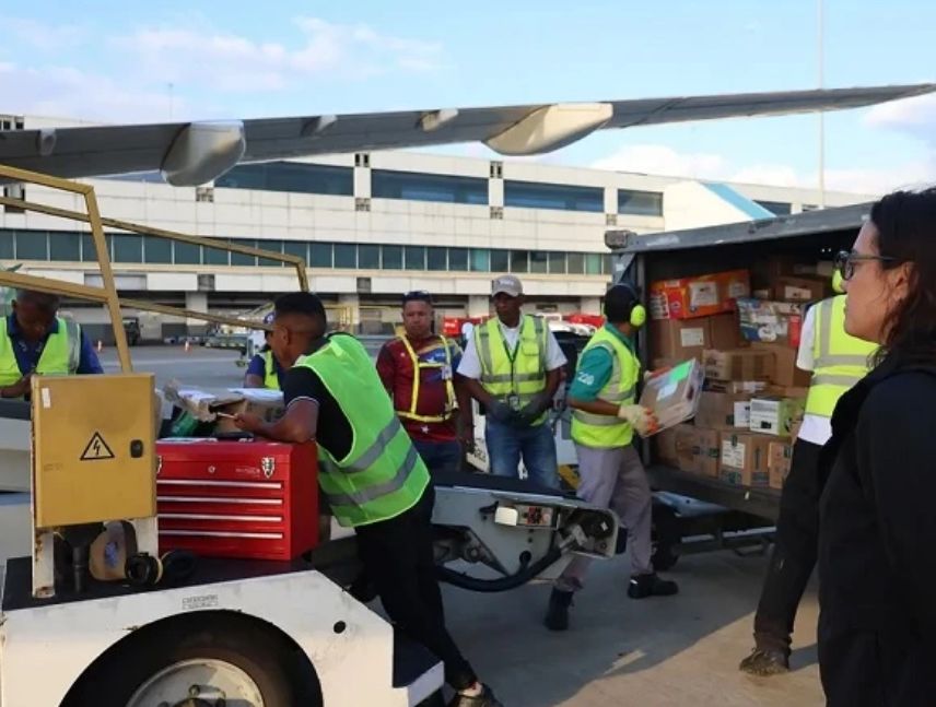 México entrega otras cinco toneladas de ayuda humanitaria