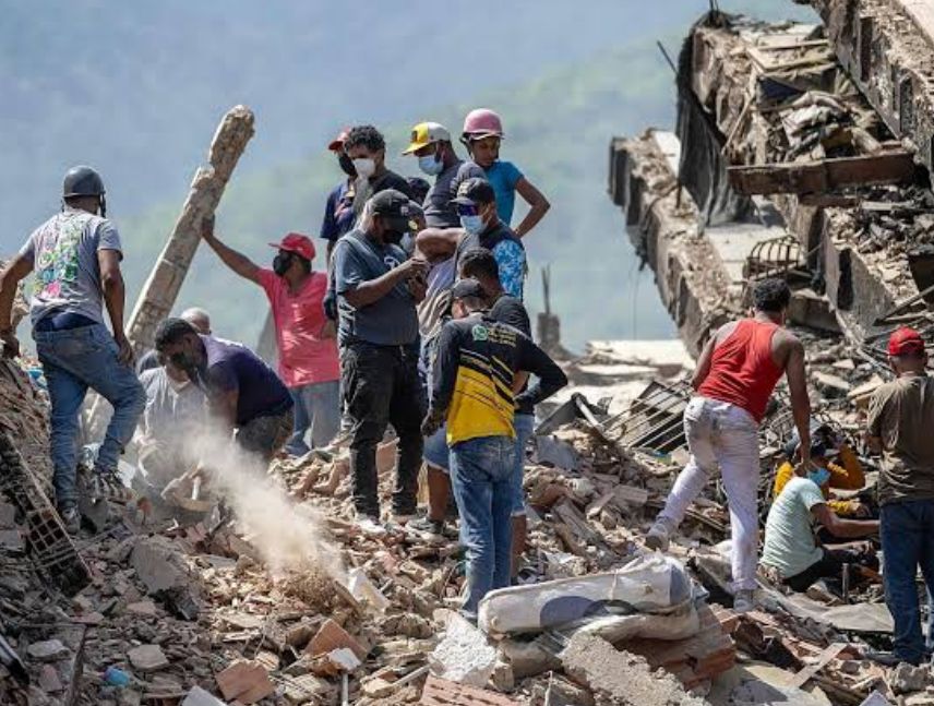 Nuevo balance eleva a 4.734 los fallecidos por los terremotos