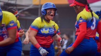Venezuela asegura su pase al playoff del Mundial de Sóftbol