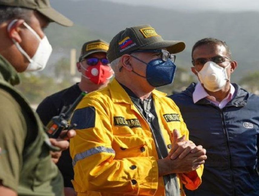 Se activan 11 centros de disposición temporal para escombros en La Guaira
