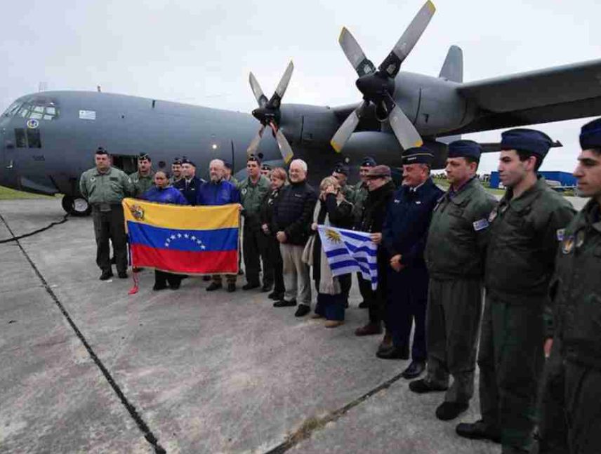 Parte hacia Venezuela segundo vuelo con ayuda humanitaria desde Uruguay