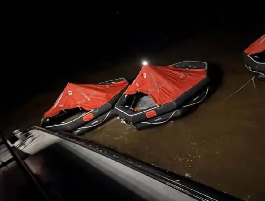 Un ferry vuelca en Guyana con 116 pasajeros a bordo