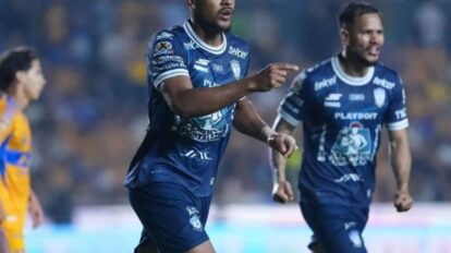 Salomón Rondón brilla con doblete en inicio del Apertura en México