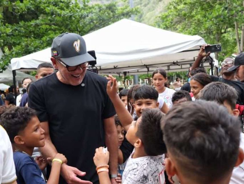 Jorge Rodríguez participó en actividades recreativas con niños en Caracas