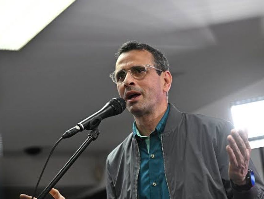 Capriles pide una negociación que incluya a María Corina Machado