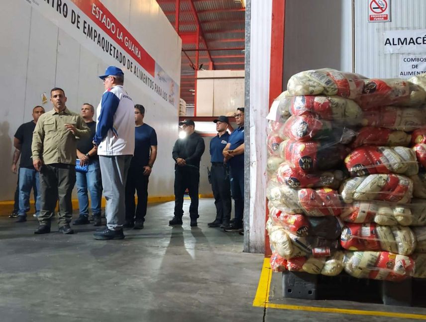 La Guaira ha recibido casi 11 mil toneladas de alimentos tras los sismos