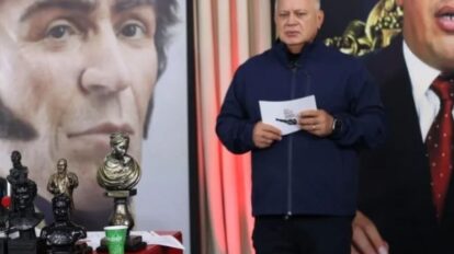 Cabello denuncia que el Sntp impone una “narrativa de noticias falsas”