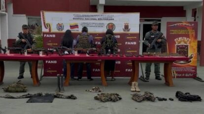 GNB apresa a tres sujetos con armas largas en Zulia