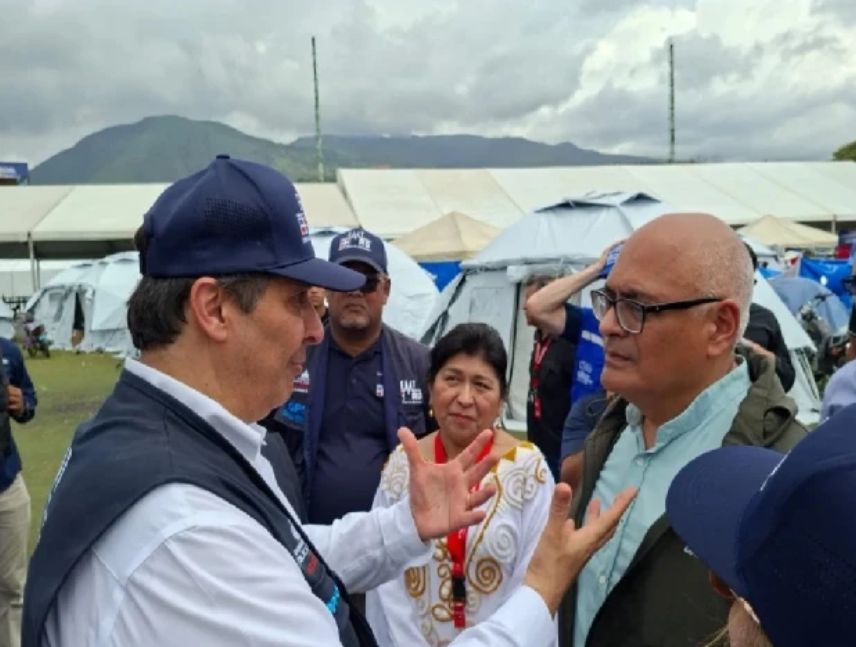 República Dominicana instala hospital de campaña en Catia La Mar