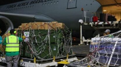 Presidenta (e) inspecciona ayuda humanitaria internacional