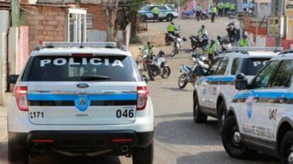 Cárcel para tres hombres azotes de sus mujeres