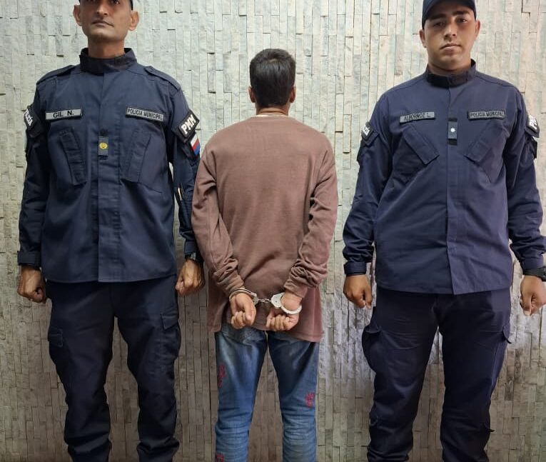 Detienen a hombre acusado de agredir a su hermana