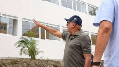 Jorge Rodríguez inspecciona obras habitacionales para campamentos