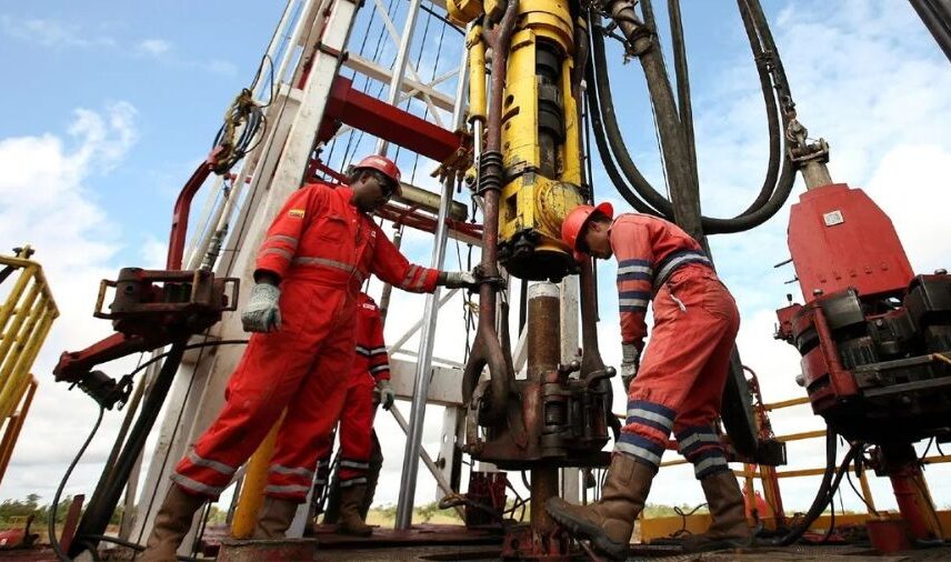 Reporta aumento de 40 % en exportaciones petroleras de Venezuela a EEUU