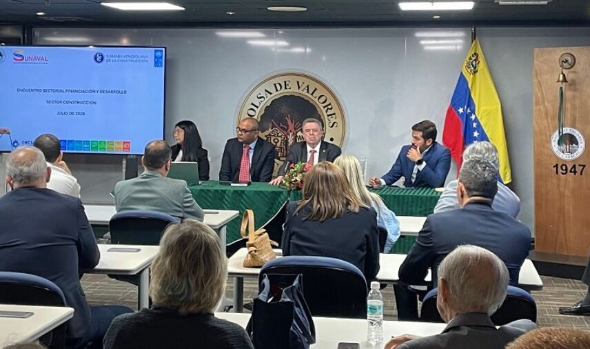Bolsa de Valores y Pnud evalúan acciones para reconstruir viviendas