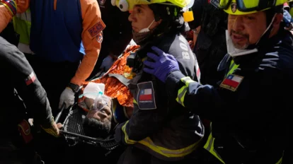 Equipos de rescate en Venezuela se aferran a la esperanza