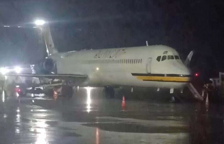8 heridos tras impacto de rayo en el Aeropuerto de Valencia