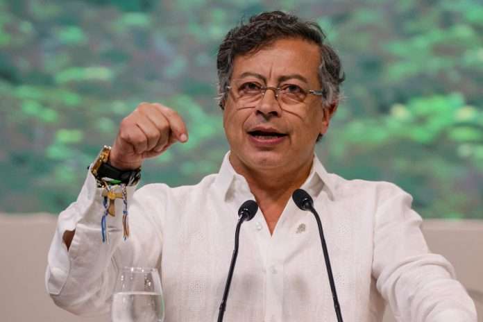 Petro hará su último viaje como presidente de Colombia a Cuba