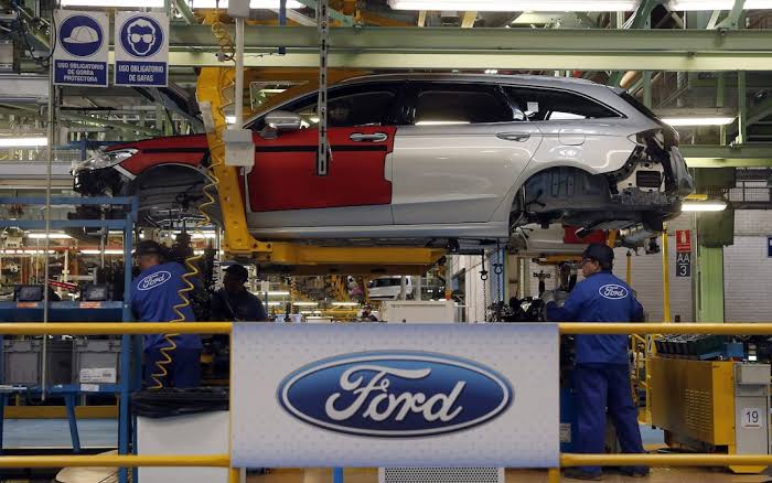 Ford retira más de 565.000 vehículos