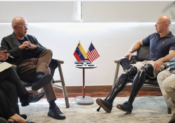 Jorge Rodríguez se reúne con congresistas de EEUU