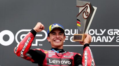 Marc Márquez se subió a lo más alto del podio en el circuito de Sachsenring