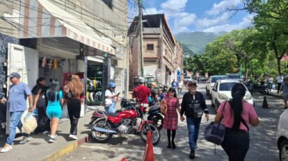 Otorgan 300 financiamientos a comerciantes afectados por los sismos en La Guaira
