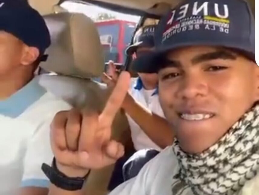 La Unes expulsa a cuatro estudiantes tras viralizarse video