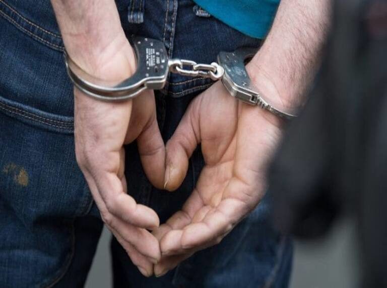 Atrapado sujeto acusado de abusar sexualmente a una nonagenaria