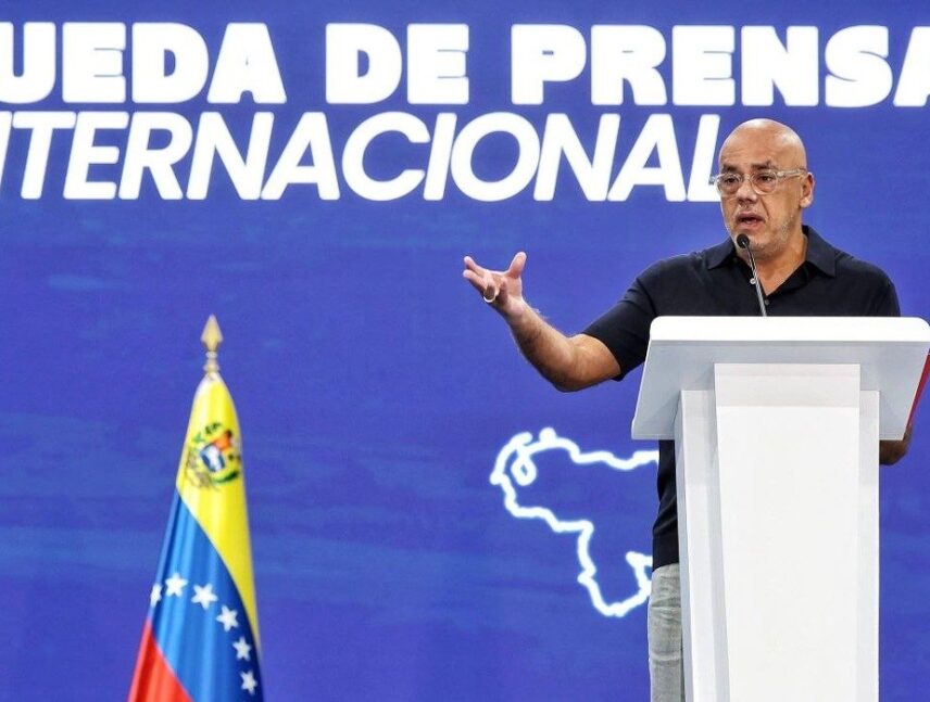 Gobierno descarta discutir renovación del TSJ y el CNE tras contingencia sísmica