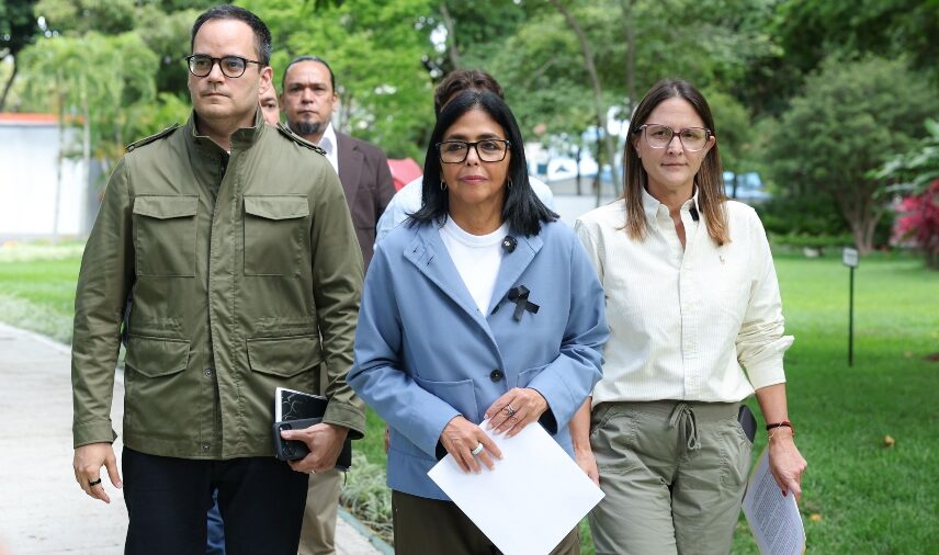 Delcy Rodríguez presenta un cuadro infeccioso viral