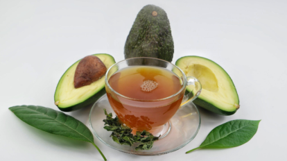 Infusión de hoja de aguacate: beneficios y propiedades