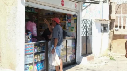Entregan 300 créditos a emprendedores en La Guaira
