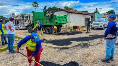 Avanza plan de asfaltado en Guasipati