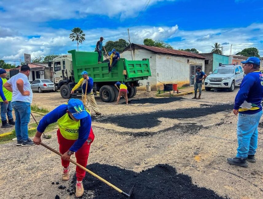 Avanza plan de asfaltado en Guasipati