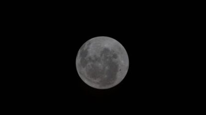 Polo sur de la Luna se convierte en meta de carrera espacial