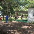 Corposervicios Guayana desmaleza Casa de la Cultura en Los Olivos