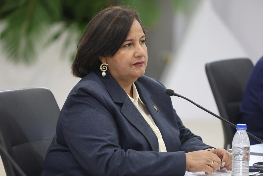 Dinorah Figuera exige claridad sobre cifra real de excarcelaciones
