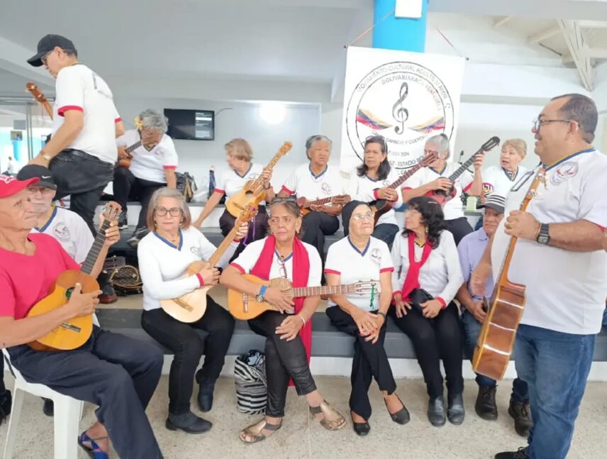 Festivales de poesía reunirán a adultos mayores en Ciudad Guayana